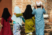 &lt;p&gt;Francuske škole poslale kući djevojčice u muslimanskoj odjeći&lt;/p&gt;