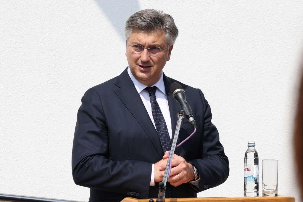 <div>Plenković: 