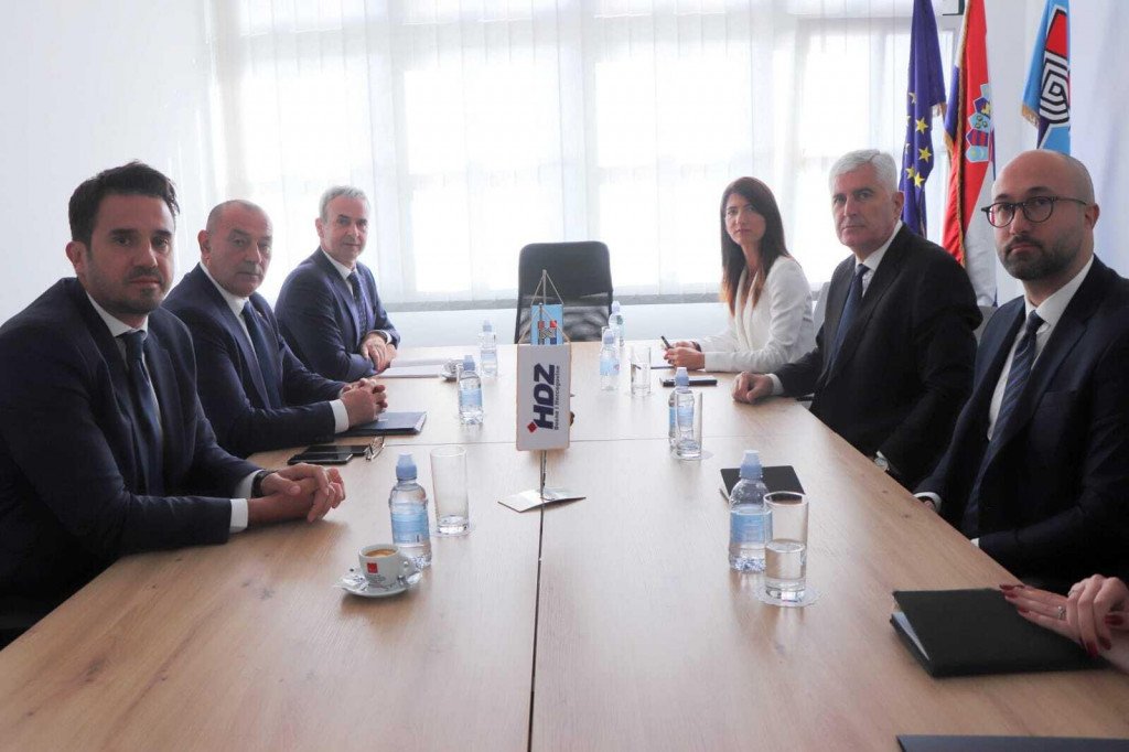 &lt;p&gt;Predsjednik Čović i ministar Medved razgovarali o aktualnoj situaciji u BiH i RH, odnosima, projektima i suradnji&lt;/p&gt;