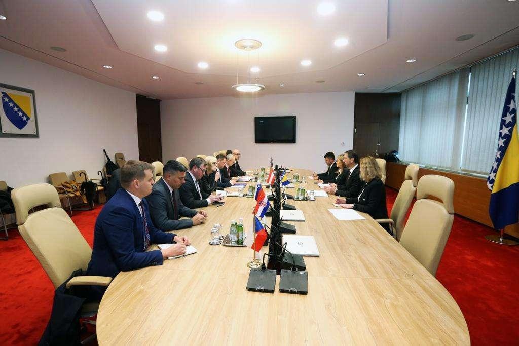 Hrvatska i još šest država podržavaju BiH u otvaranju pretpristupnih pregovora sa EU
