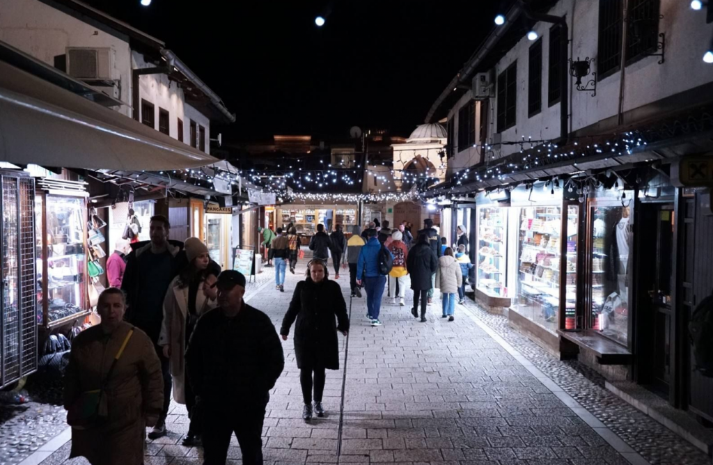 &lt;p&gt;Sarajevo ukrašeno uoči božićnih i novogodišnjih praznika&lt;/p&gt;