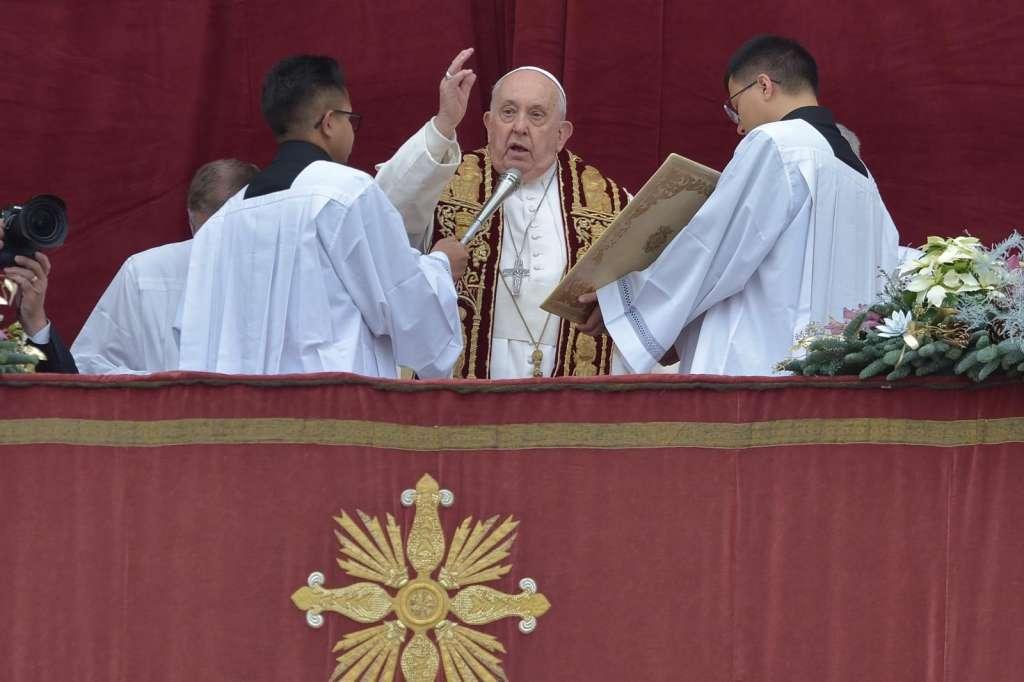 Papa Franjo u božićnoj poruci osudio strašna stradanja civila u Gazi