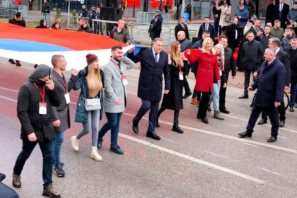 Amerikanci prijete Dodiku: Nećemo stajati po strani