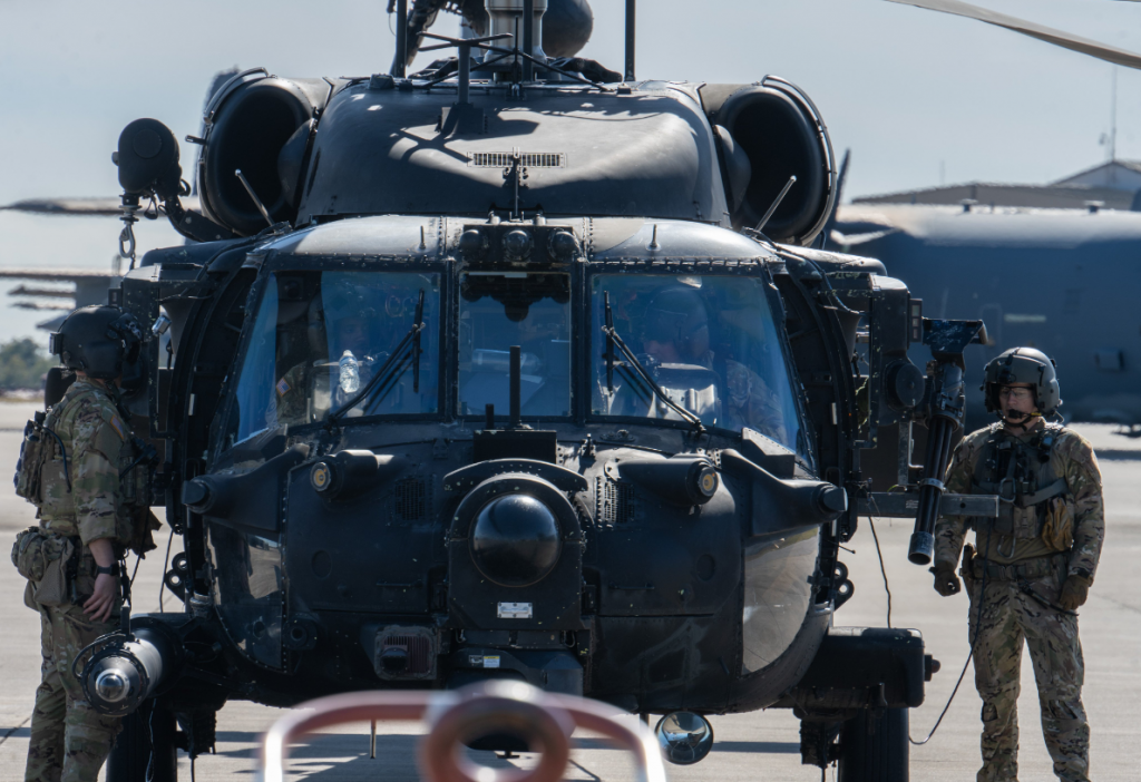 &lt;p&gt;Black Hawk helikopter&lt;/p&gt;