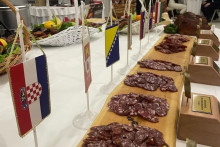 &lt;p&gt;Na međunarodnoj kobasijadi u Tomislavgradu izabrane najbolje salame i kobasice iz regije&lt;/p&gt;