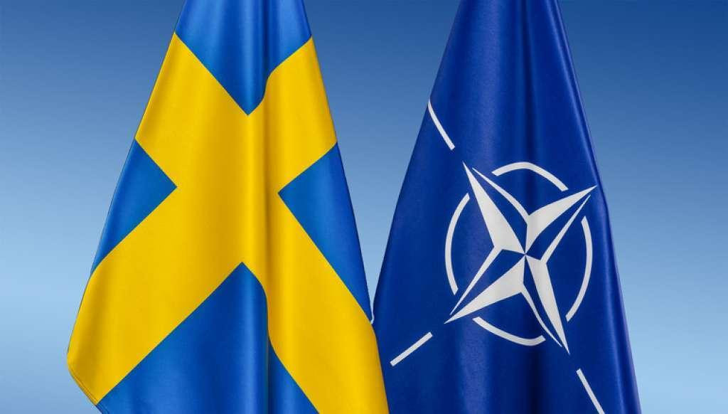&lt;p&gt;Zastave Švedske i NATO-a&lt;/p&gt;