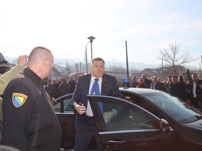 Bećirović kaže da pregovori s EU jačaju državu, Dodik kaže da čuvaju entitete