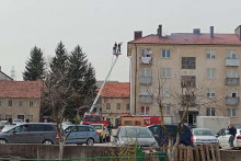 &lt;p&gt;Ugašen požar na višekatnici u središtu Tomislavgrada&lt;/p&gt;