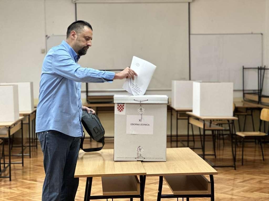 Veliki odaziv u BiH, HDZ dobio skoro 80 posto glasova dijaspore