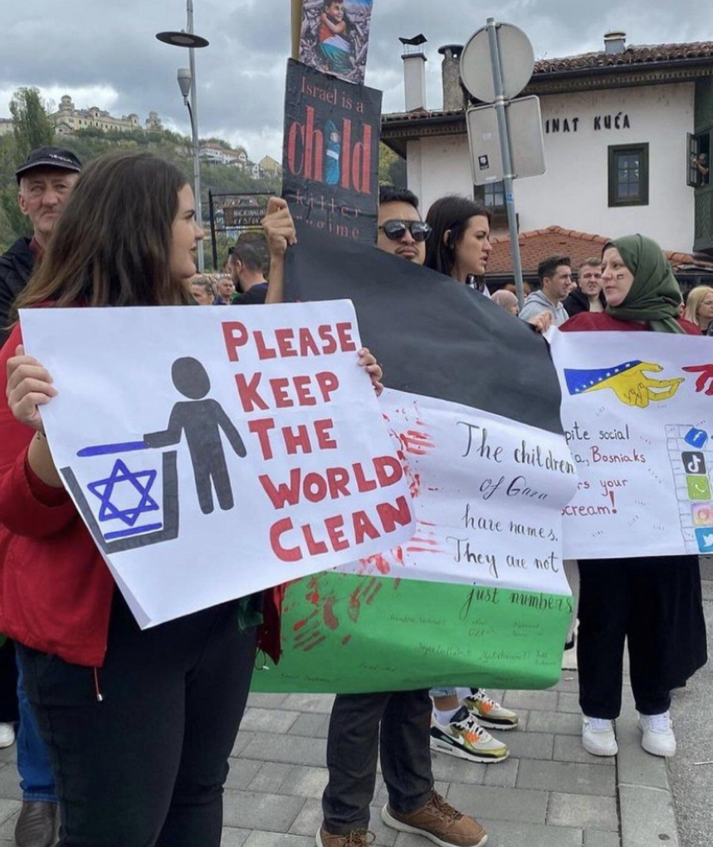 &lt;p&gt;Antisemitske poruke tijekom ”prosvjeda podrške Palestini”, 22.10.2023., Sarajevo - Američko veleposlantvo ih ”nije vidjelo”&lt;/p&gt;