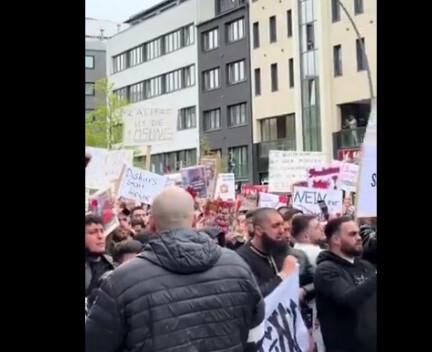 Više od tisuću ljudi na ulicama Hamburga tražilo uvođenje šerijatskog zakona: “Kalifat je rješenje”