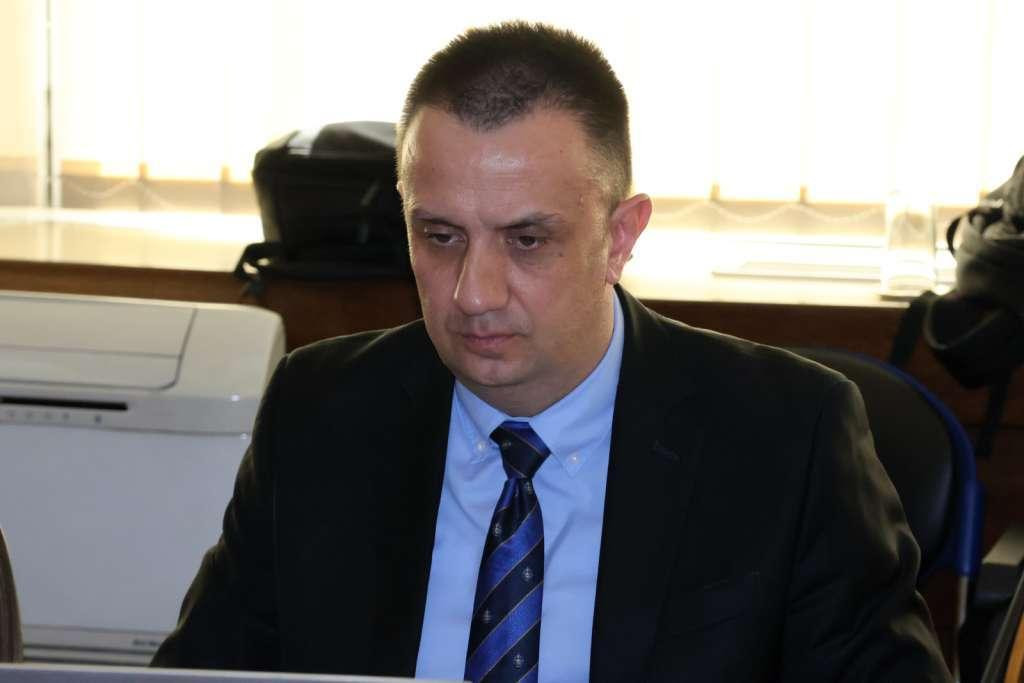 &lt;p&gt;Vedran Lakić&lt;/p&gt;