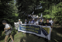 &lt;p&gt;Marš mira prema Srebrenici&lt;/p&gt;