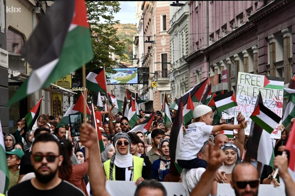 &lt;p&gt;Masovni prosvjedi podrške Palestincima u Sarajevu&lt;/p&gt;