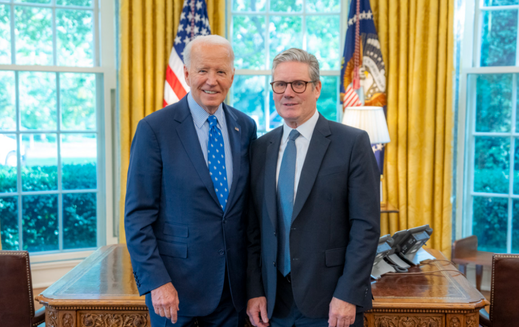 &lt;p&gt;Biden i Starmer&lt;/p&gt;