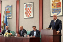 &lt;p&gt;Čović u Vinkovcima: Sve što radimo usmjereno je na euroatlantski put BiH&lt;/p&gt;