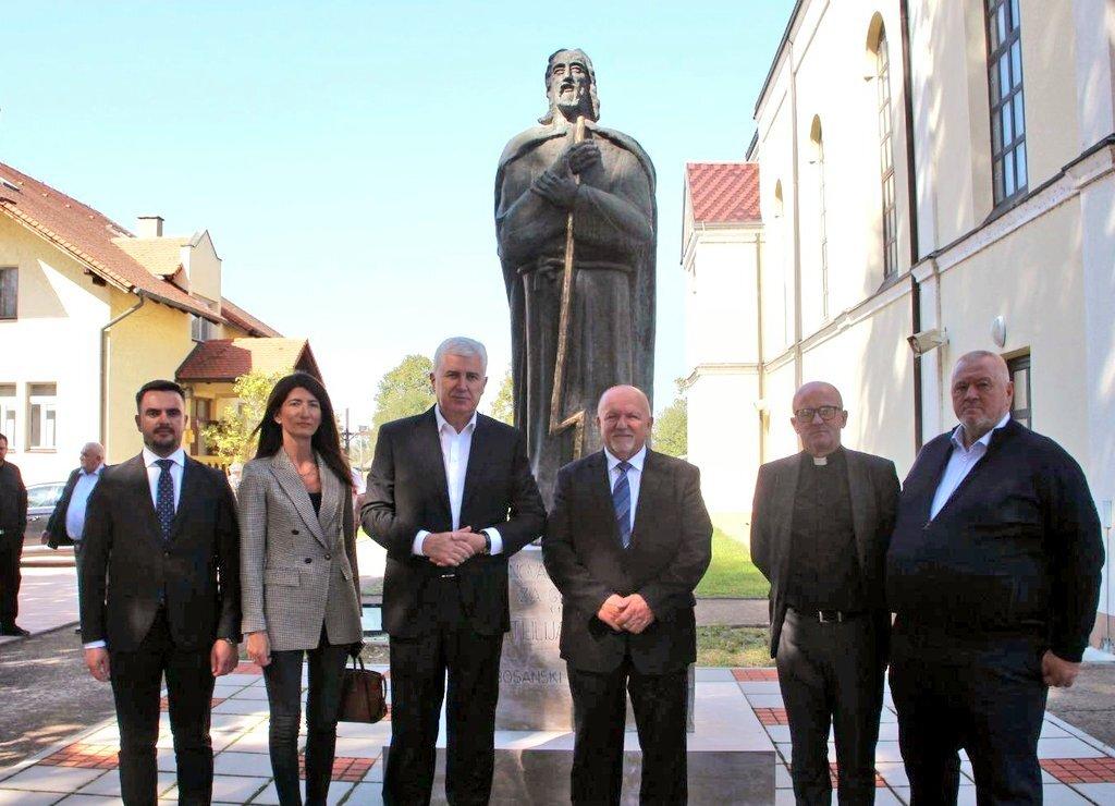 ČOVIĆ U BRODU: Jedinstvo i zajednička vizija ključna snaga koja će omogućiti hrvatskom narodu da trajno osigura svoju ravnopravnost