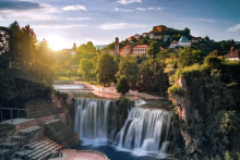 &lt;p&gt;Jajce.&lt;/p&gt;