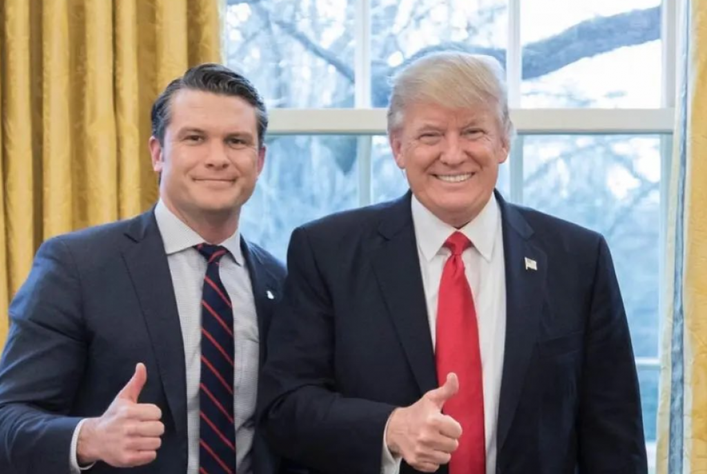 &lt;p&gt;Pete Hegseth i Donald Trump&lt;/p&gt;